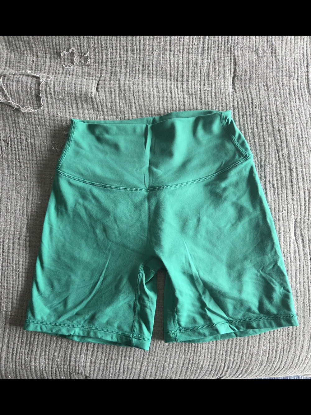 PARAGON Hidden Scrunch Shorts